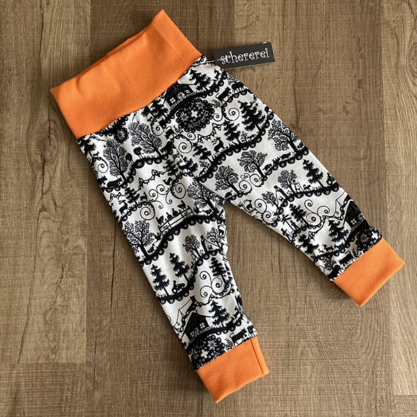 Babyhose_orange_3.jpeg