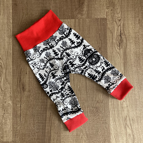 Babyhose_rot_1.jpeg